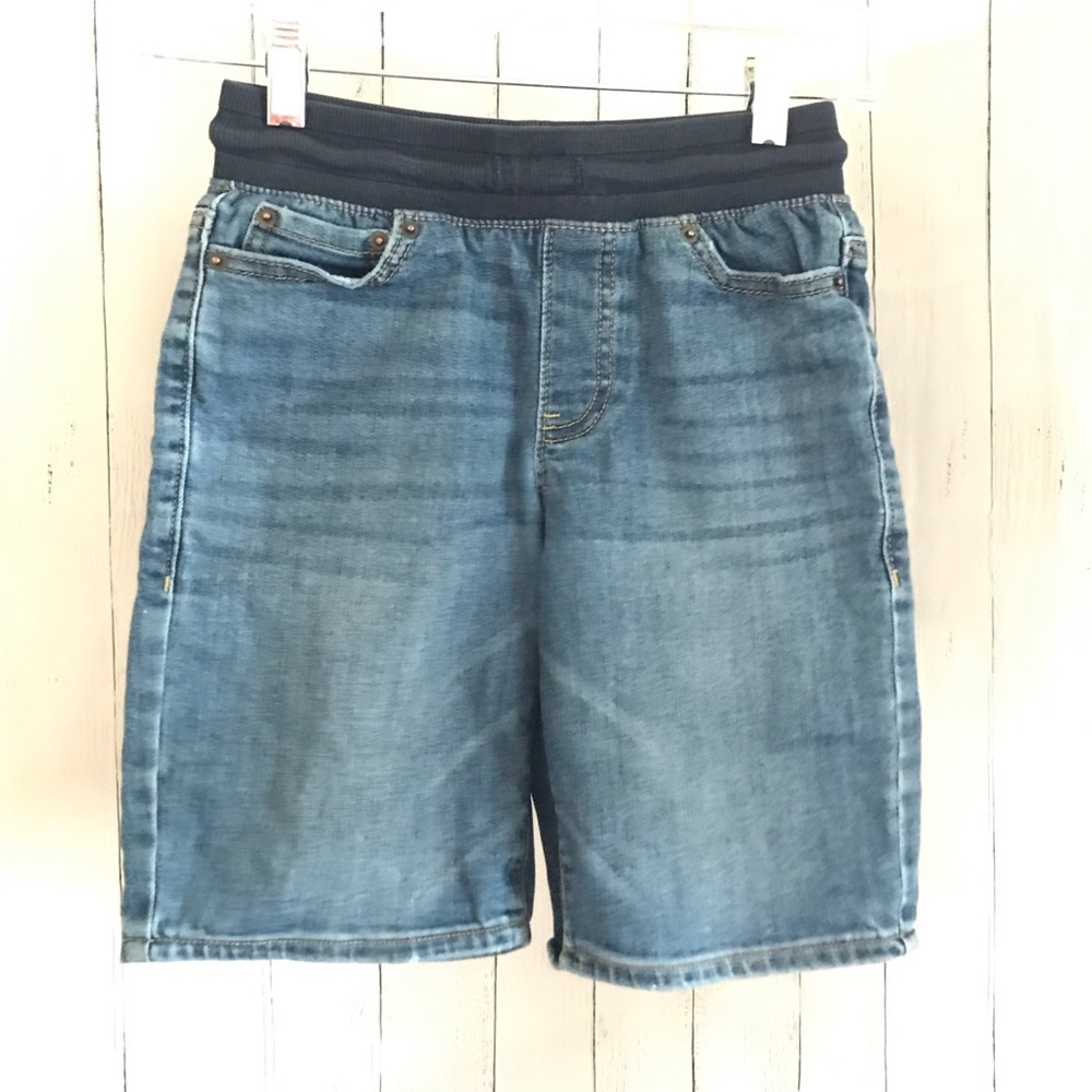 Urban Pipeline Kids short Sz 8
